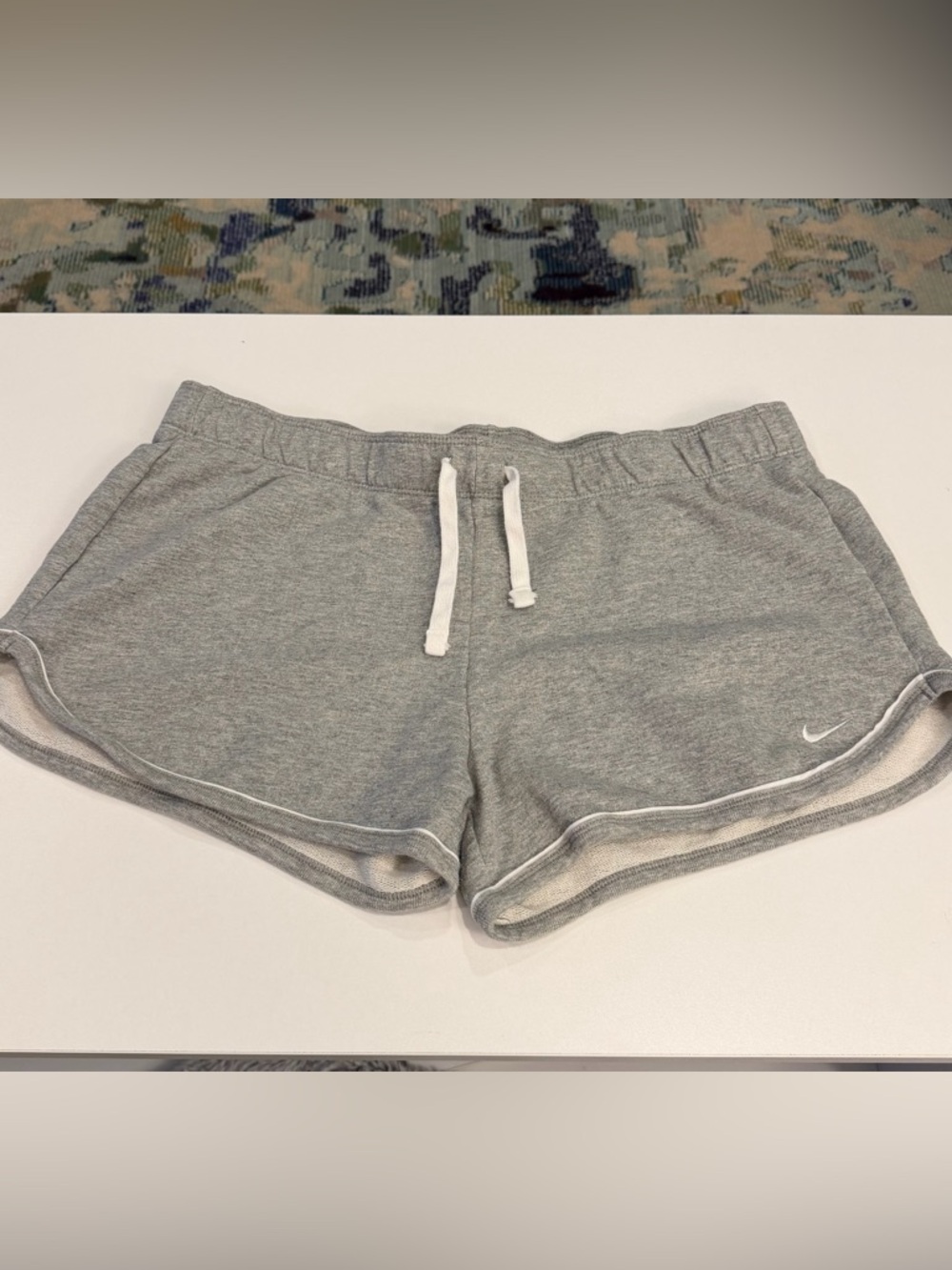 Nike Women’s Gray Lounge Sweat Shorts Size Large